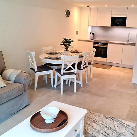 Luxury Apartment In Eurocity Гибралтар Экстерьер фото